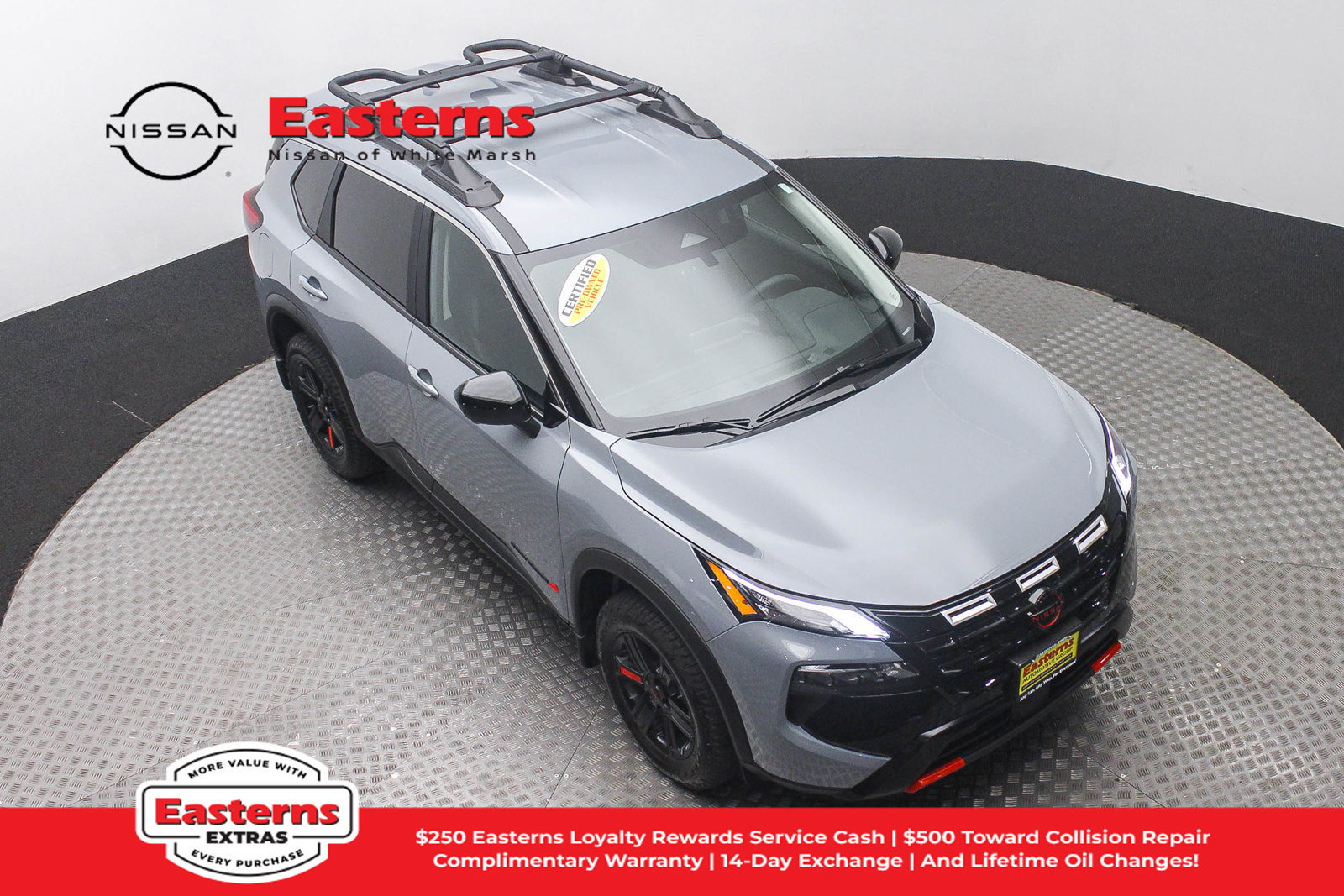 Used 2026 Nissan Rogue SV AWD/4WD image 3