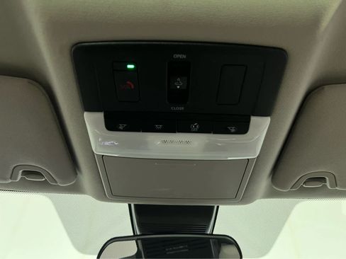Certified 2024 Nissan Altima 2.5 SR w/ SR Premium Package FWD image 16