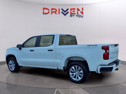 New 2025 Chevrolet Silverado 1500 Custom image 3