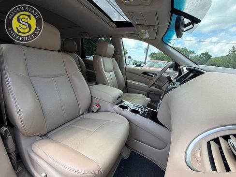 Used 2014 Nissan Pathfinder Platinum w/ Platinum Premium Package FWD image 18