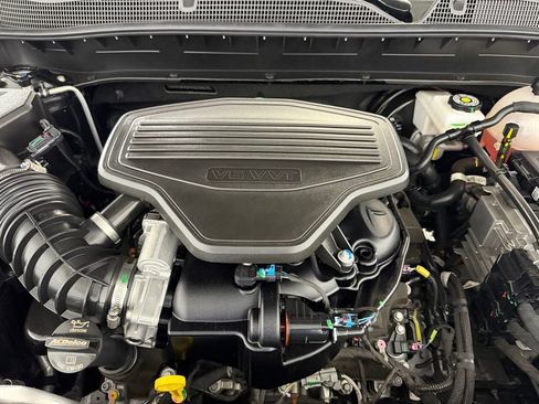 Used 2025 Chevrolet Blazer RS AWD/4WD image 35