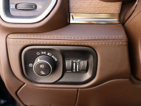 Used 2025 RAM 3500 Longhorn w/ Towing Technology Group image 17