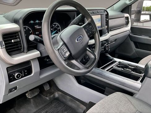 Used 2023 Ford F250 XLT w/ FX4 Off-Road Package AWD/4WD image 13