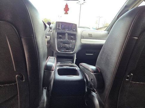 Used 2020 Dodge Grand Caravan GT FWD image 39