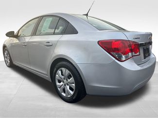 Used 2013 Chevrolet Cruze LS video 3