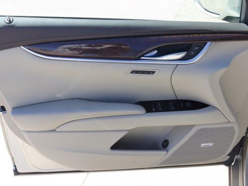 Used 2015 Cadillac XTS Luxury w/ Driver Awareness Package FWD image 12