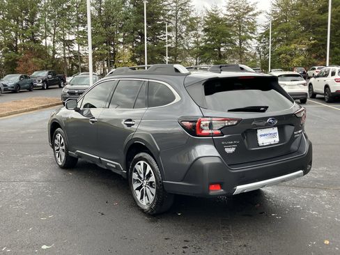 Used 2025 Subaru Outback Touring XT image 8