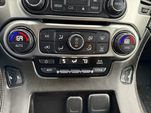 Used 2015 Chevrolet Suburban LT w/ Luxury Package image 57