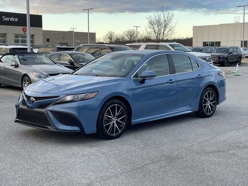 Used 2023 Toyota Camry SE image 24