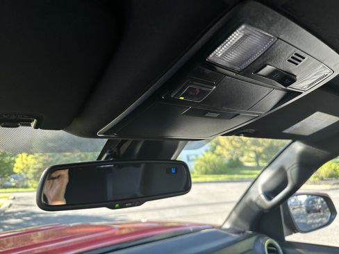 Used 2021 Toyota Tacoma TRD Sport w/ Technology Package image 21