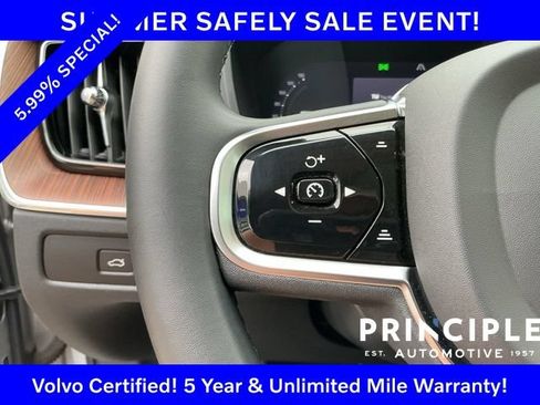 Certified 2023 Volvo XC60 B5 Plus w/ Climate Package AWD/4WD image 23