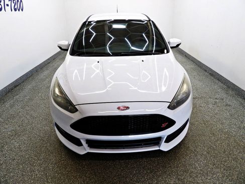 Used 2017 Ford Focus ST FWD image 2