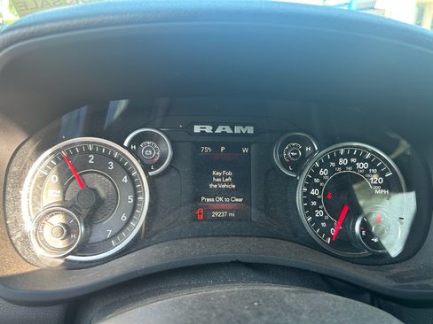 Used 2024 RAM 2500 Tradesman w/ Chrome Appearance Group AWD/4WD image 10