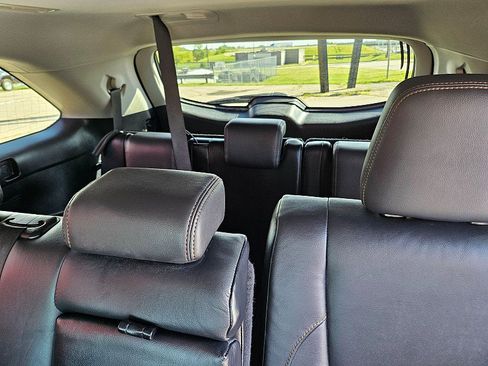 Used 2014 Toyota Highlander XLE FWD image 13