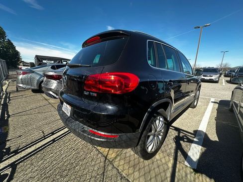 Used 2014 Volkswagen Tiguan SE image 9
