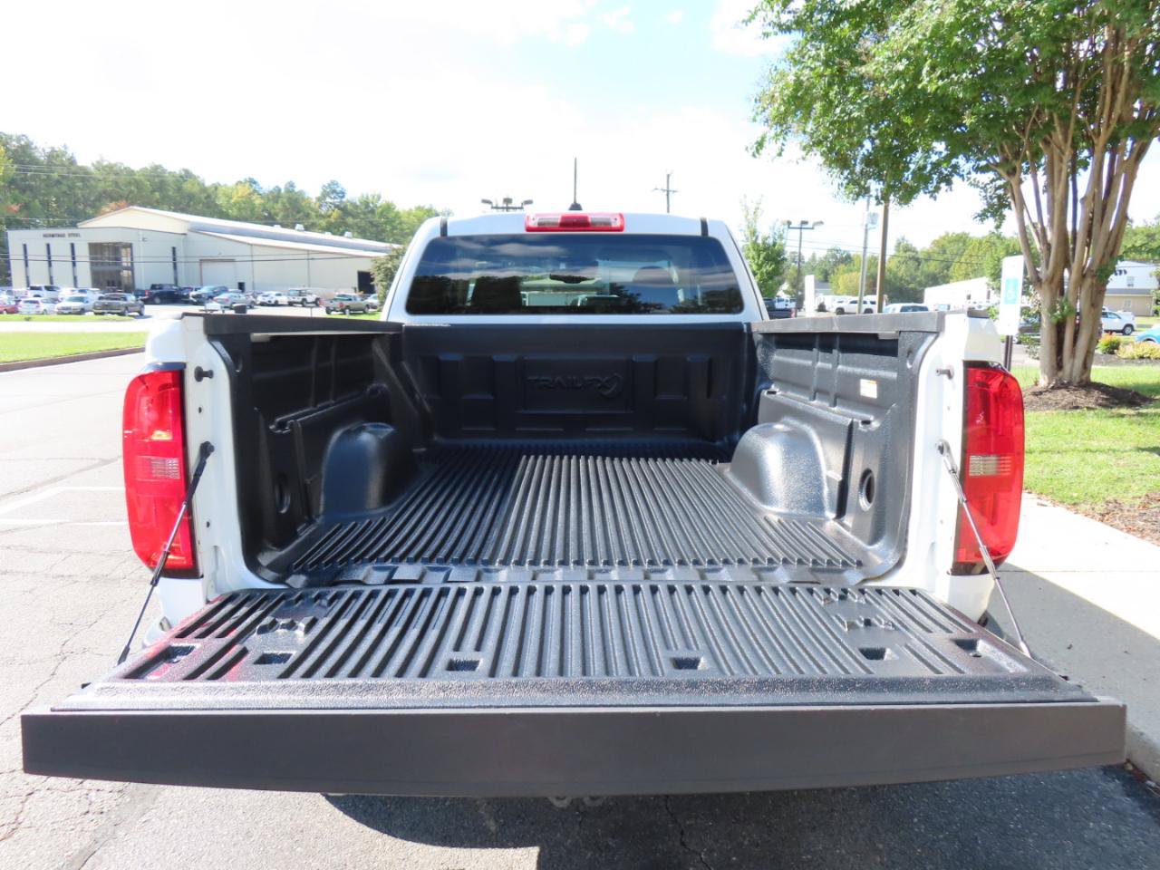 Used 2022 Chevrolet Colorado LT w/ Fleet Safety Package RWD image 7