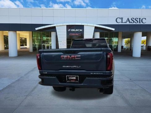 Used 2025 GMC Sierra 2500 Denali w/ Denali Reserve Package AWD/4WD image 7