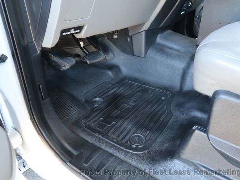 Used 2018 Ford F250 XL w/ Power Equipment Group RWD image 12