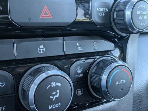 Used 2022 RAM 1500 Big Horn image 22