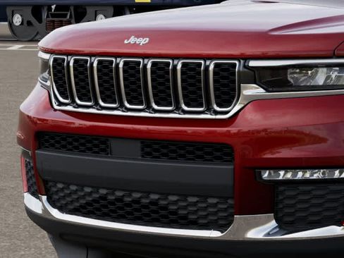 New 2025 Jeep Grand Cherokee L Limited image 11