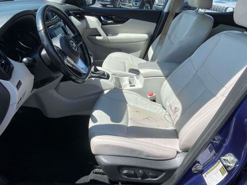 Used 2021 Nissan Rogue Sport SL AWD/4WD image 14