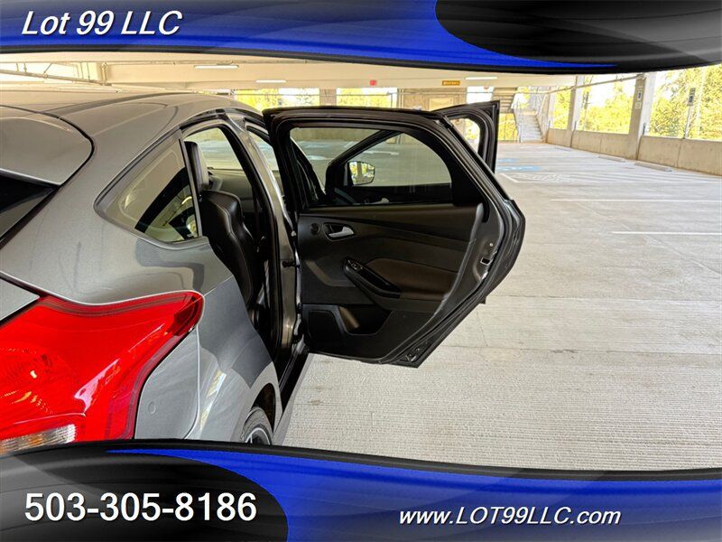 Used 2017 Ford Focus ST w/ Equipment Group 401A FWD image 50