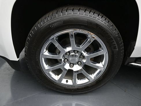 Used 2020 GMC Yukon Denali w/ Open Road Package AWD/4WD image 13