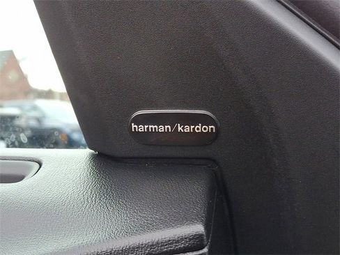 Used 2022 Dodge Charger SRT Hellcat w/ Harman/Kardon Audio Group image 28