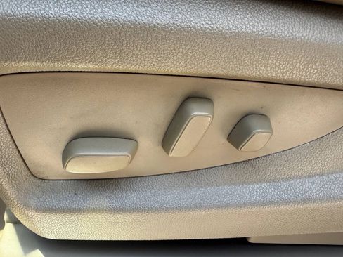 Used 2016 Chevrolet Tahoe LT AWD/4WD image 15