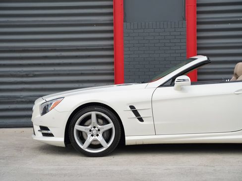 Used 2016 Mercedes-Benz SL 400 image 12