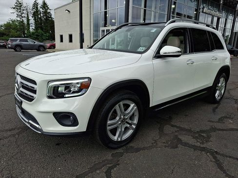 Certified 2023 Mercedes-Benz GLB 250 4MATIC image 3