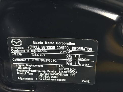 Used 2025 MAZDA MAZDA3 s Sport FWD image 41