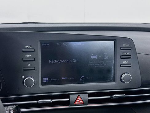 Used 2023 Hyundai Elantra Blue FWD image 14