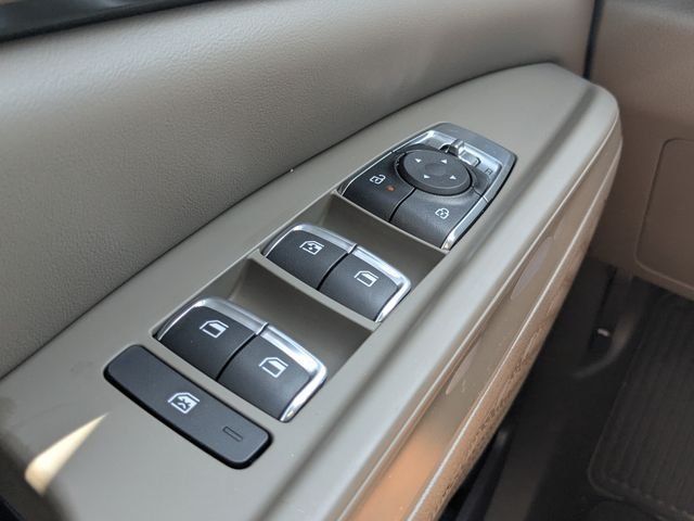 New 2026 Kia Carnival FWD image 27