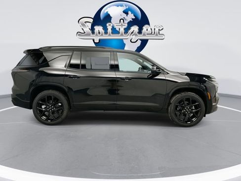 New 2026 Chevrolet Traverse RS w/ LPO, Floor Liner Package image 10