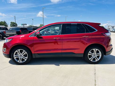 Used 2017 Ford Edge Titanium w/ Technology Package FWD image 34