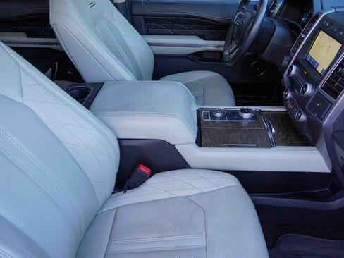 Used 2020 Ford Expedition Platinum image 12