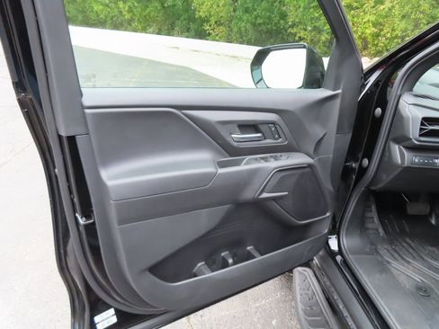 New 2026 Chevrolet Silverado EV W/T image 20