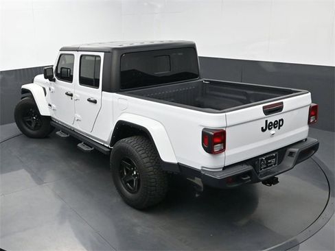 Used 2023 Jeep Gladiator Sport image 34
