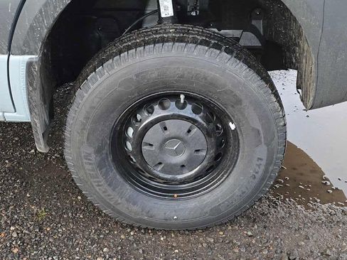 New 2026 Mercedes-Benz Sprinter 2500 image 9