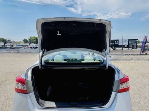 Used 2013 Nissan Sentra SL w/ Navigation Pkg FWD image 14