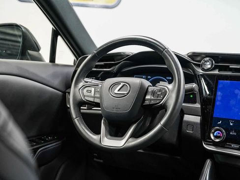 Used 2024 Lexus RZ 300e Premium w/ Accessory Package (Z1) FWD image 15