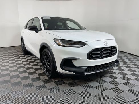 Used 2024 Honda HR-V Sport image 17