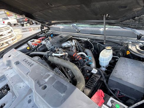 Used 2011 Chevrolet Silverado 2500 LT w/ Interior Plus Package image 20