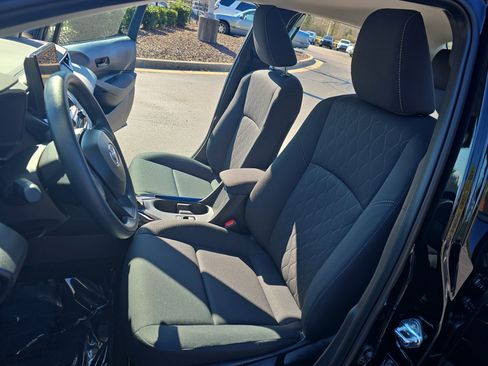 Used 2026 Toyota Corolla LE image 16