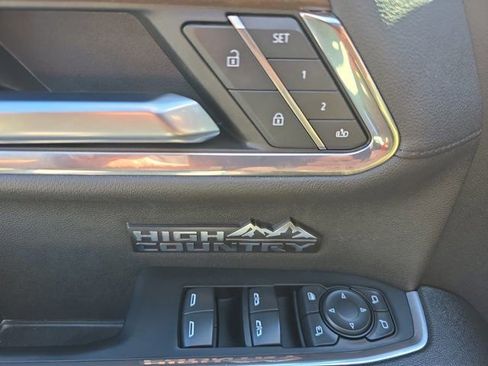 Used 2024 Chevrolet Silverado 1500 High Country AWD/4WD image 30