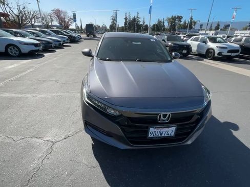 Used 2020 Honda Accord Sport image 3