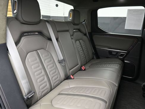 Used 2022 Rivian R1T Adventure AWD/4WD image 25