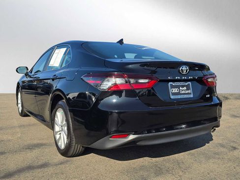 Used 2024 Toyota Camry LE image 5