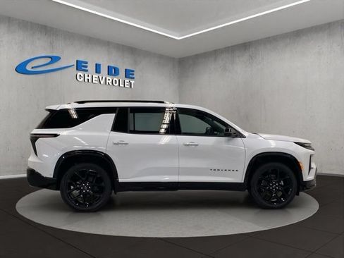 New 2026 Chevrolet Traverse RS AWD/4WD image 2